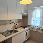 Rosa 2 Apartment